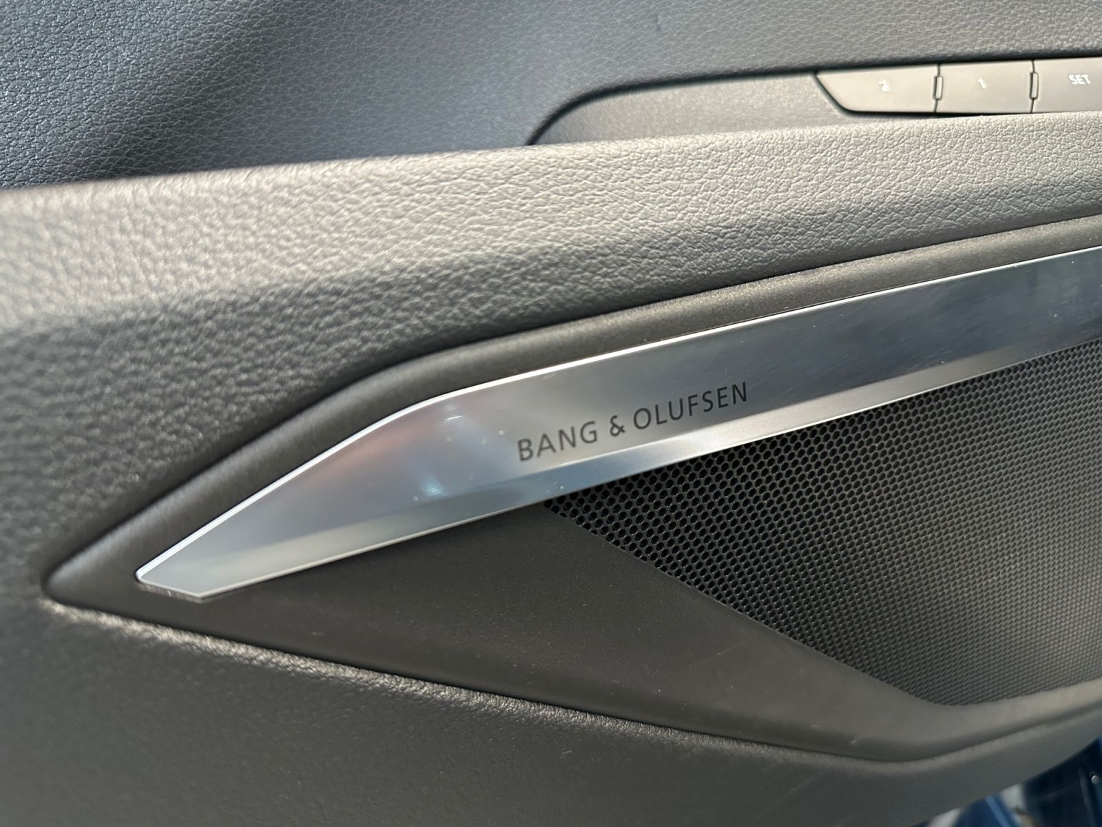 Audi e-tron 55 quattro S line Sline AHK AIR PAN MTX B