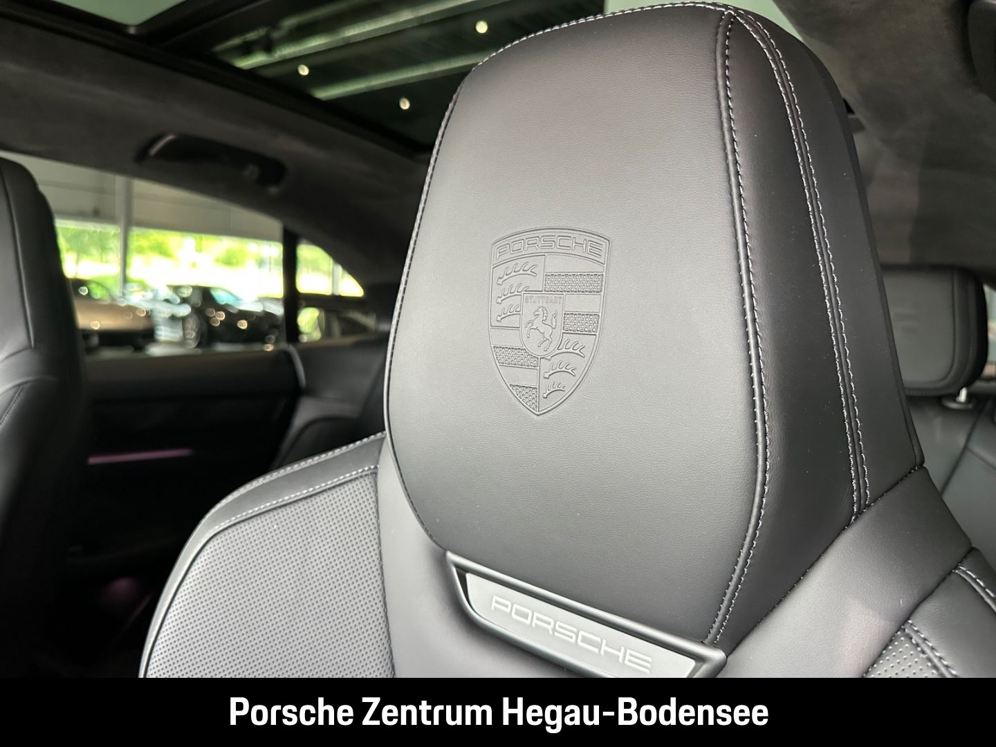 Porsche Macan Turbo/Electric Sport/Hinterachslenkung/Mat