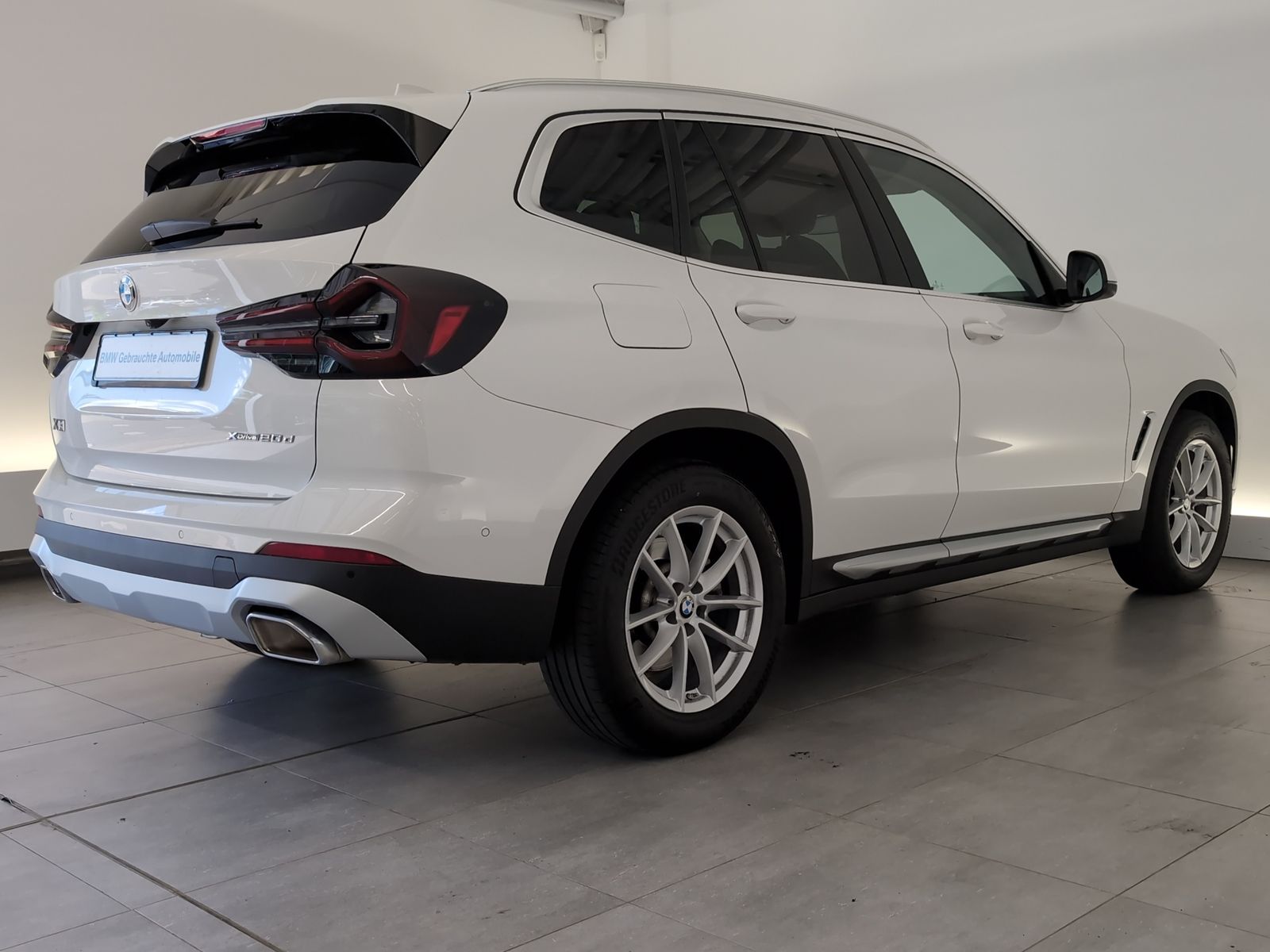 BMW X3 xDrive20d - Samsaru's Car Outlet