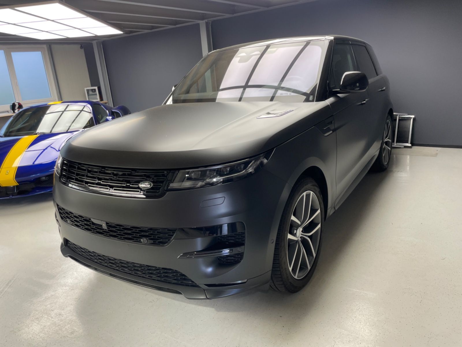 Range Rover Sport P530 First Editon Autobio - Samsaru's Car Outlet