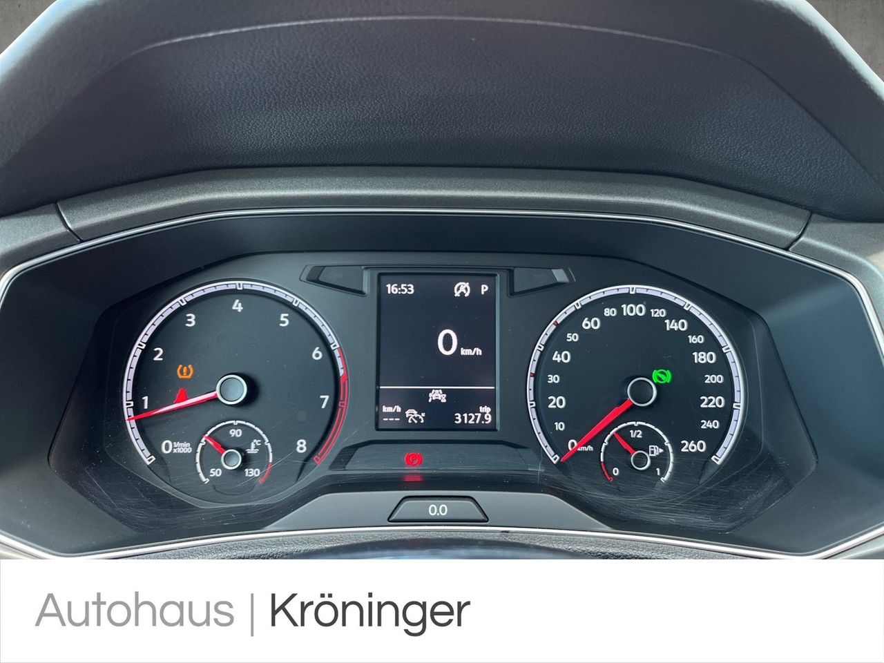 Volkswagen T-Roc 1.5 TSI DSG Style - Samsaru's Car Outlet