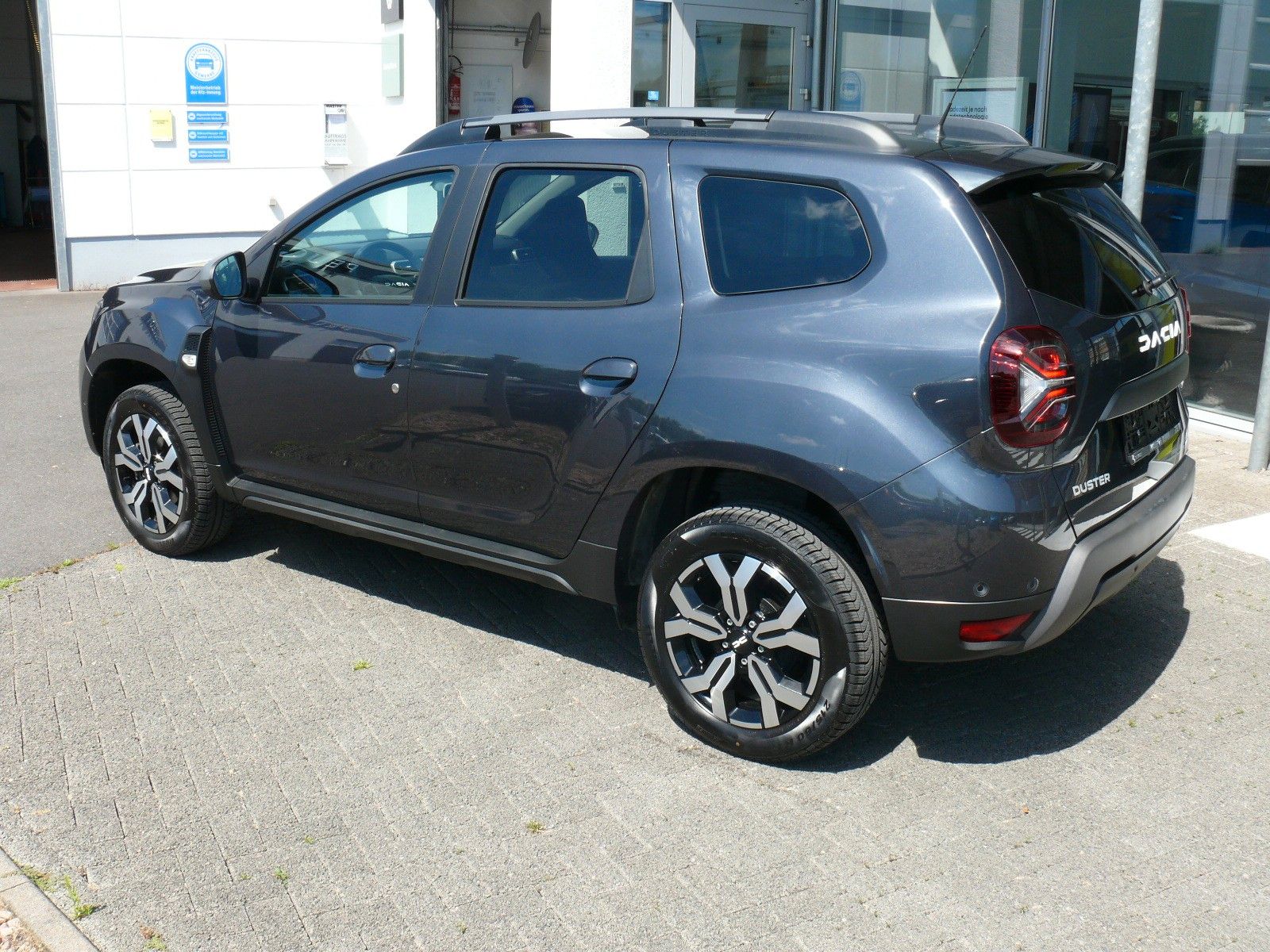 Dacia Duster II Journey 150 - Samsaru's Car Outlet