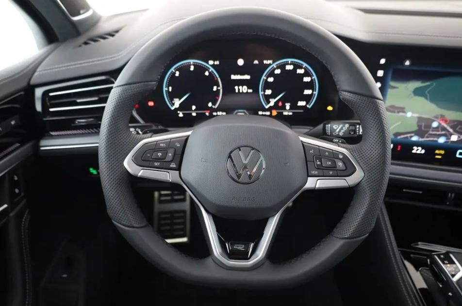 Volkswagen Touareg 3.0 TDI V6 R-LINE, Luft, Area, AHK, Lede