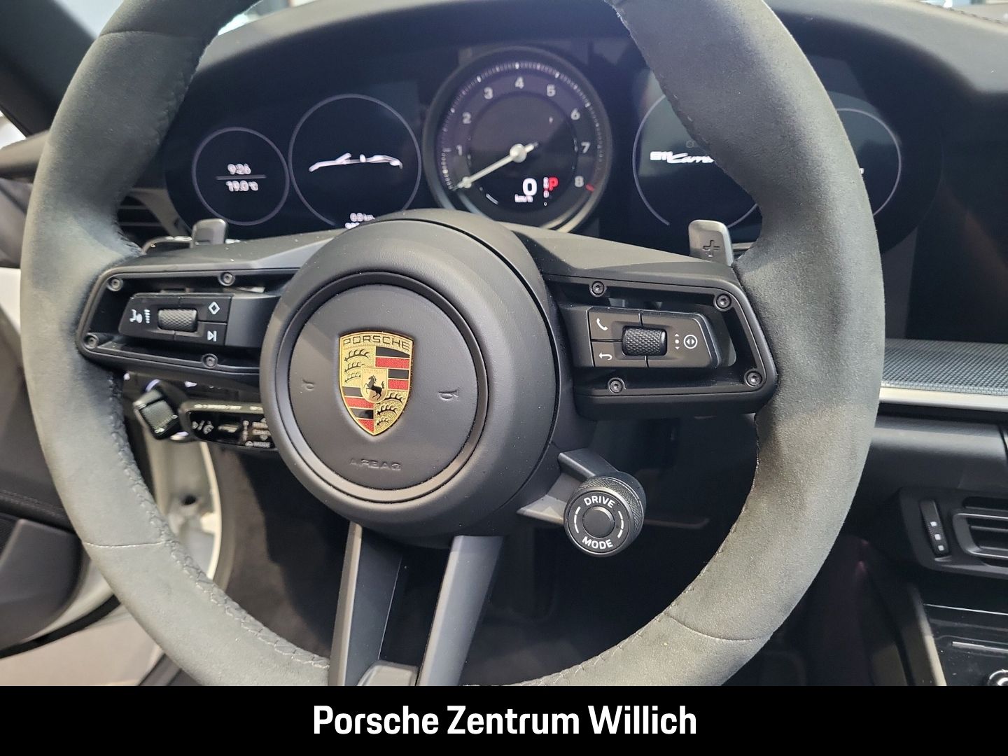 Porsche 992 911 Carrera 4S Cabriolet Hinterachslenkung