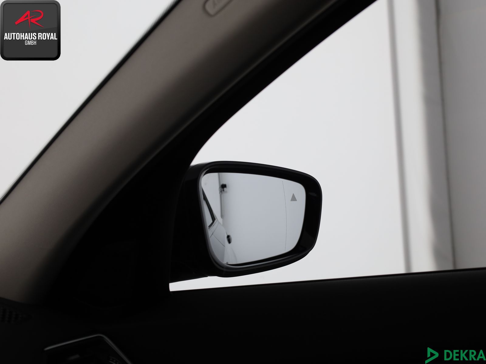 BMW 330 e T xDrive SPORTLINE - Samsaru's Car Outlet