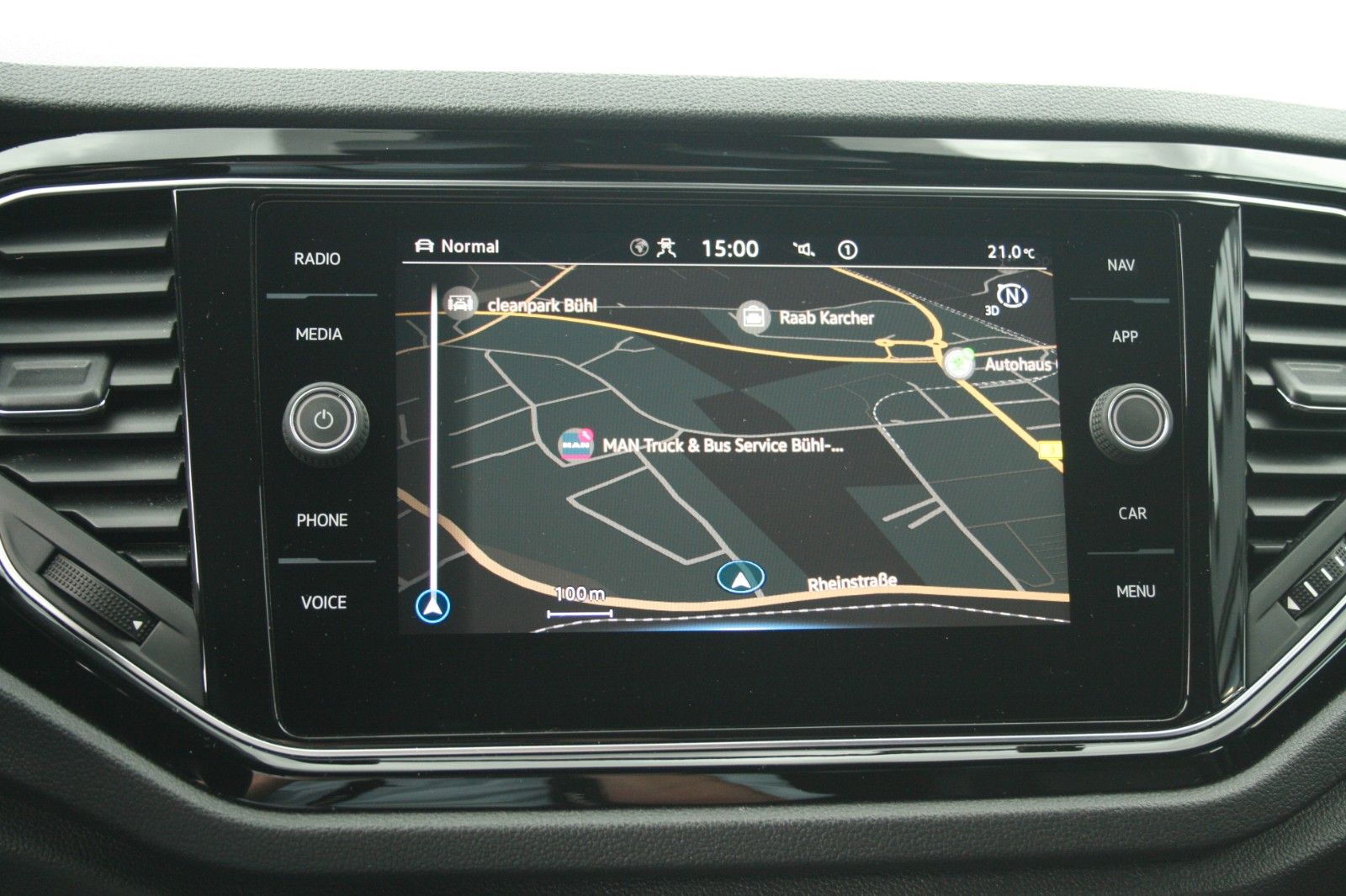 Volkswagen T-Roc 1.5 TSI ACT OPF DSG Sport" → "Volkswagen T-Roc TSI Sport - Samsaru's Car Outlet