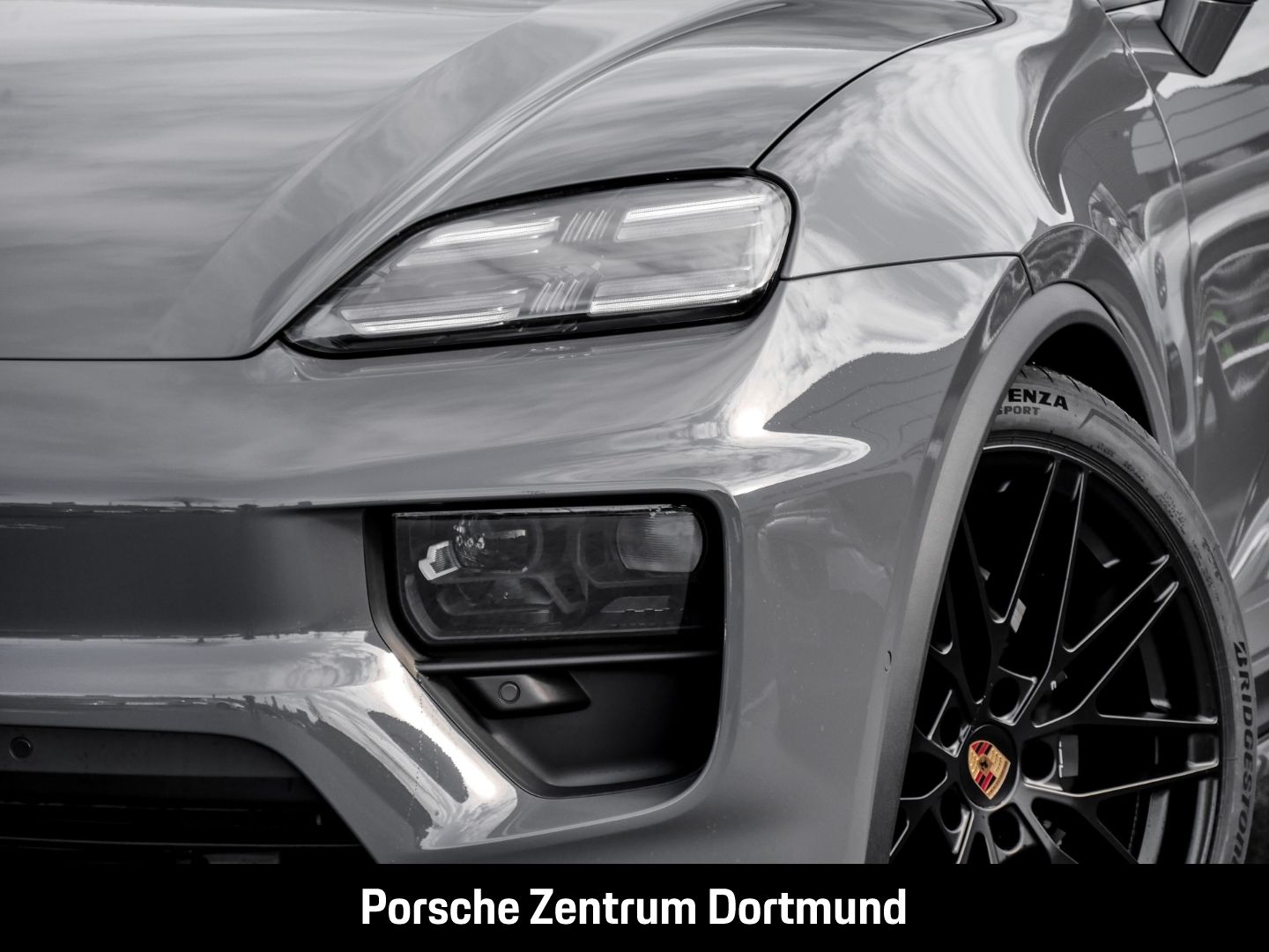 Porsche Macan 4 BOSE Surround-View Panorama Luftfederung