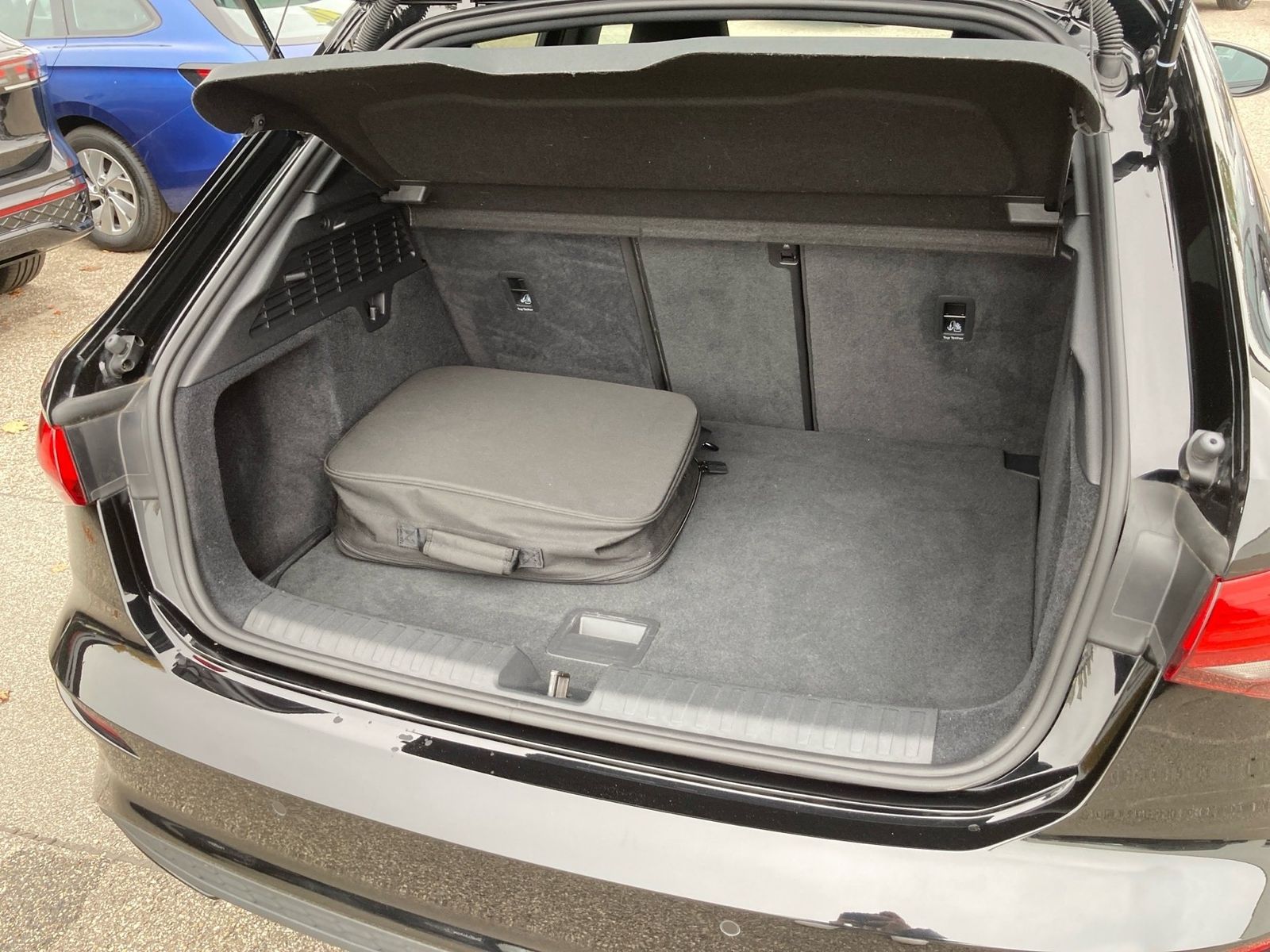 Audi A3 Sportback S-LINE 40TFSIe 204PS.STRONIC.LED.NA