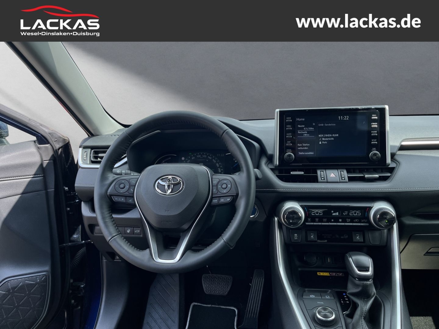Toyota RAV 4 Hybrid 4x4 - Samsaru's Car Outlet