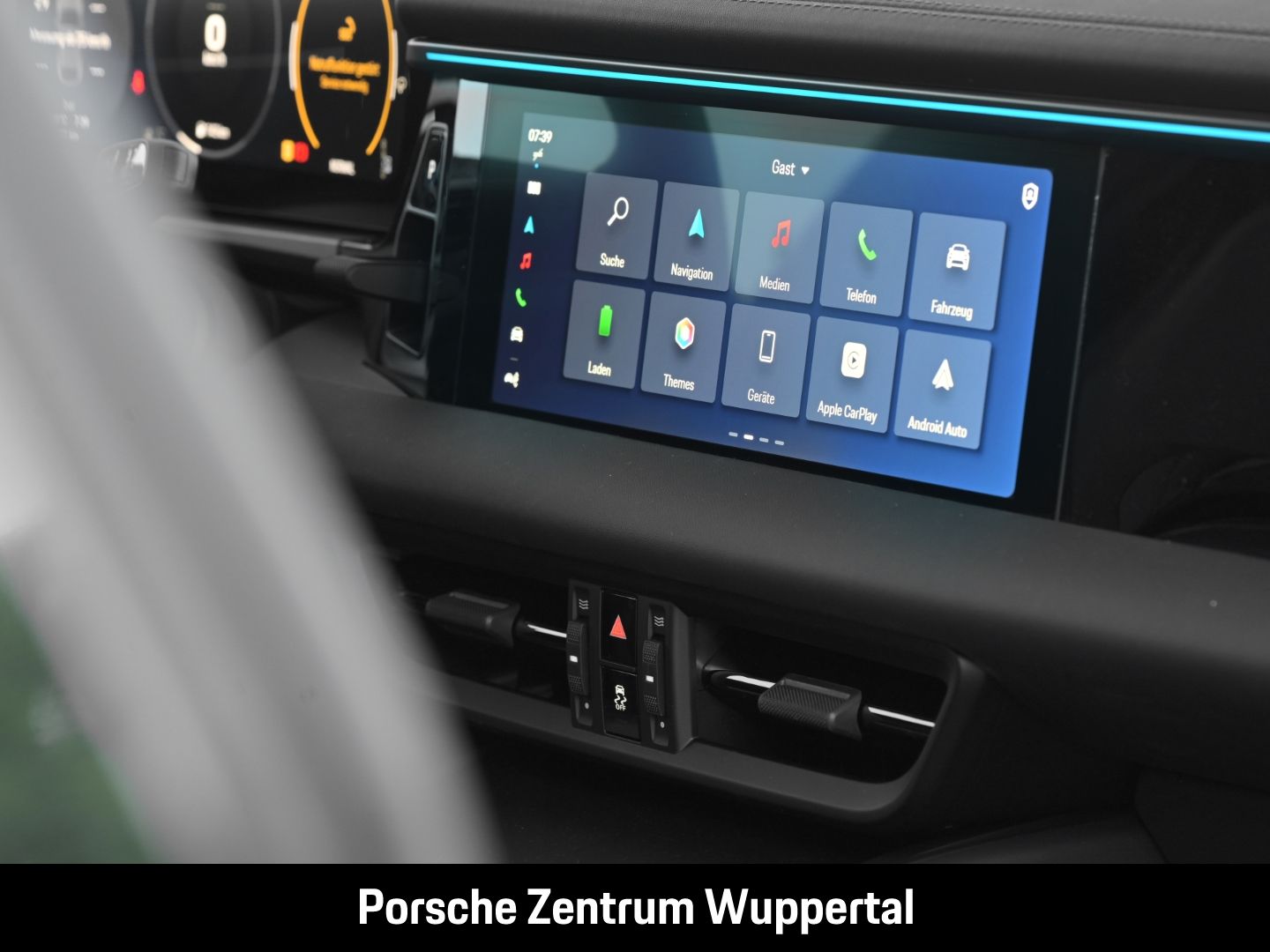 Porsche Macan 4 LED-Matrix Surround-View Abstandstempoma