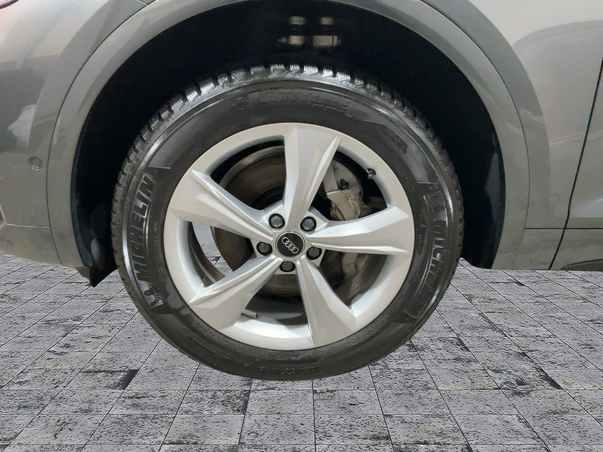 Audi Q5 45 TFSI QU 2xS-LINE - Samsaru's Car Outlet