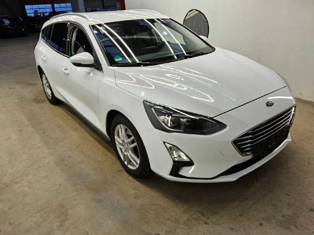 Ford Focus 2.0 EcoBlue Titanium - Samsaru's Car Outlet