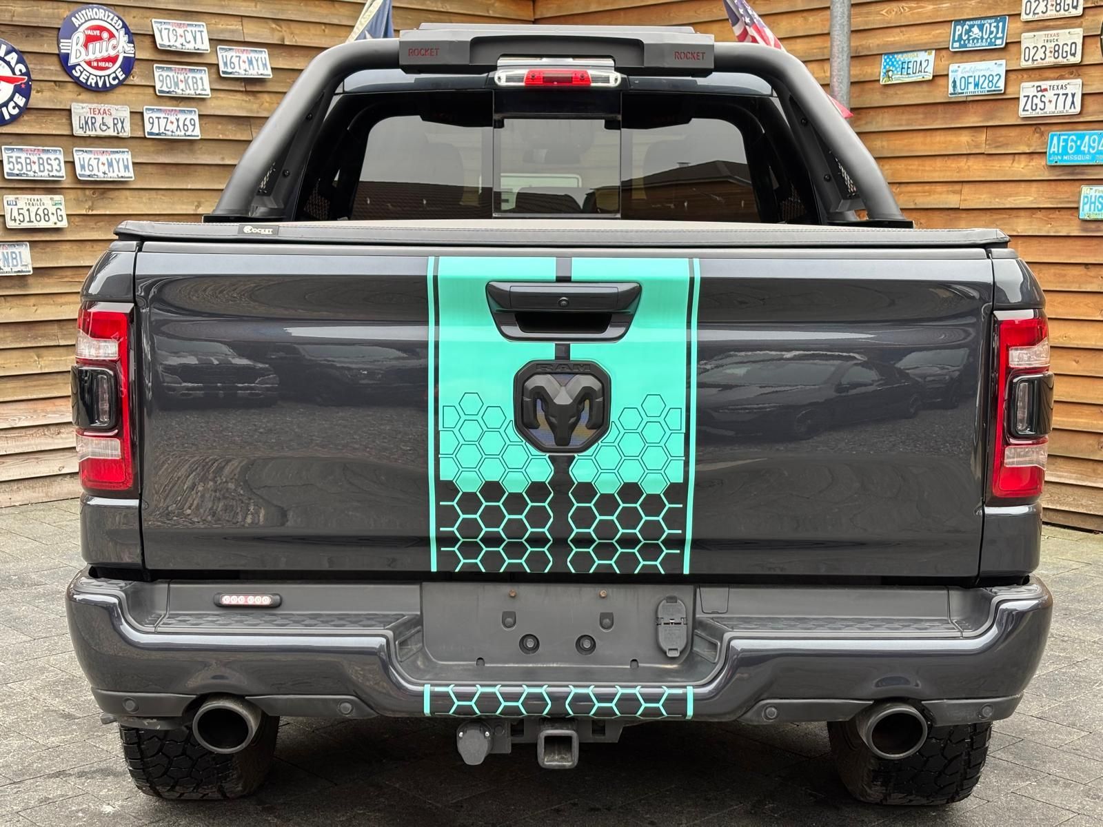 Dodge RAM 1500 Laramie 5.7L PANO 4x4 AHK LPG