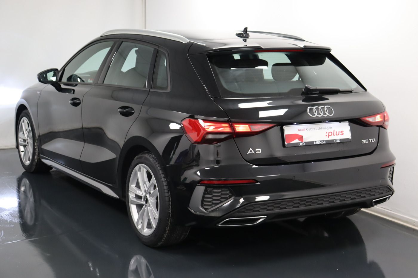 Audi A3 Sportback 35 TDI S tronic S line - Samsaru's Car Outlet