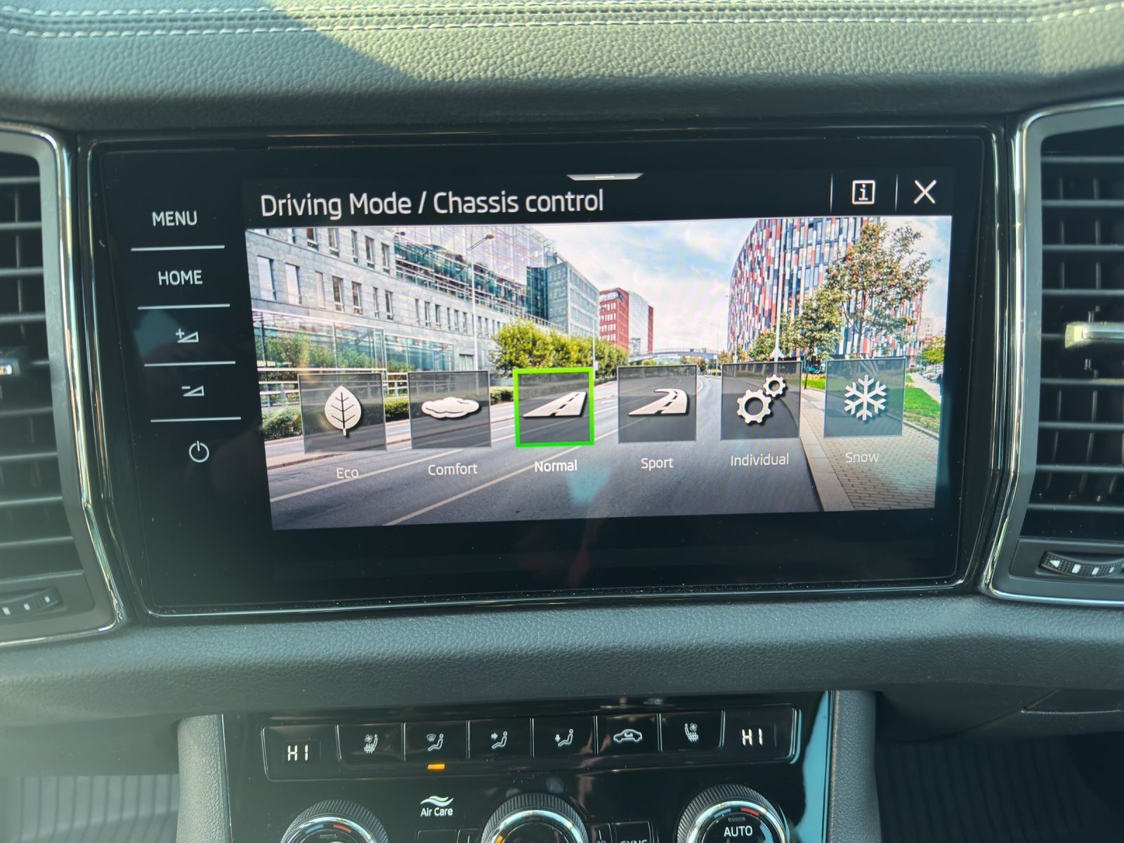 Skoda Kodiaq 2.0 TDI L&K 4x4 Navi, AHK, DCC, STHZ, Led