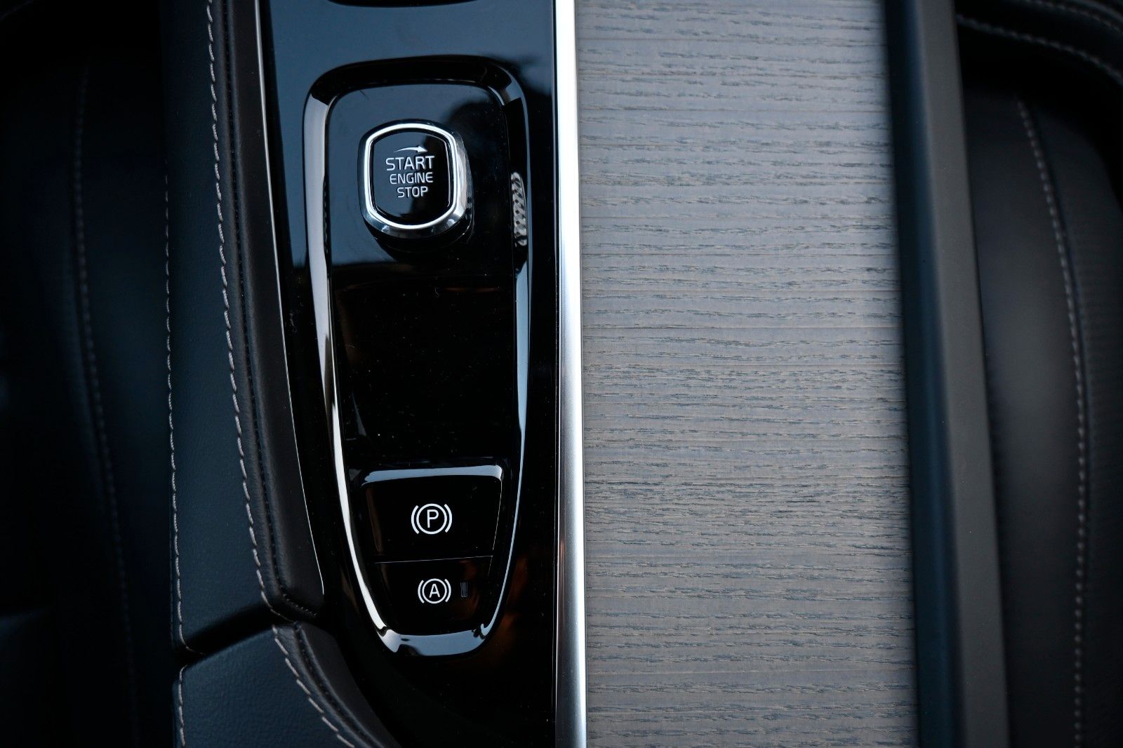 Volvo XC90 B5D AWD Ultimate Bright*LED*PANO*STHZ*360*