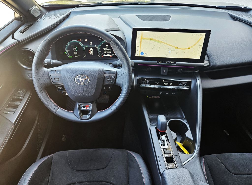 Toyota C-HR 2.0 Hybrid AWD GR SPORT