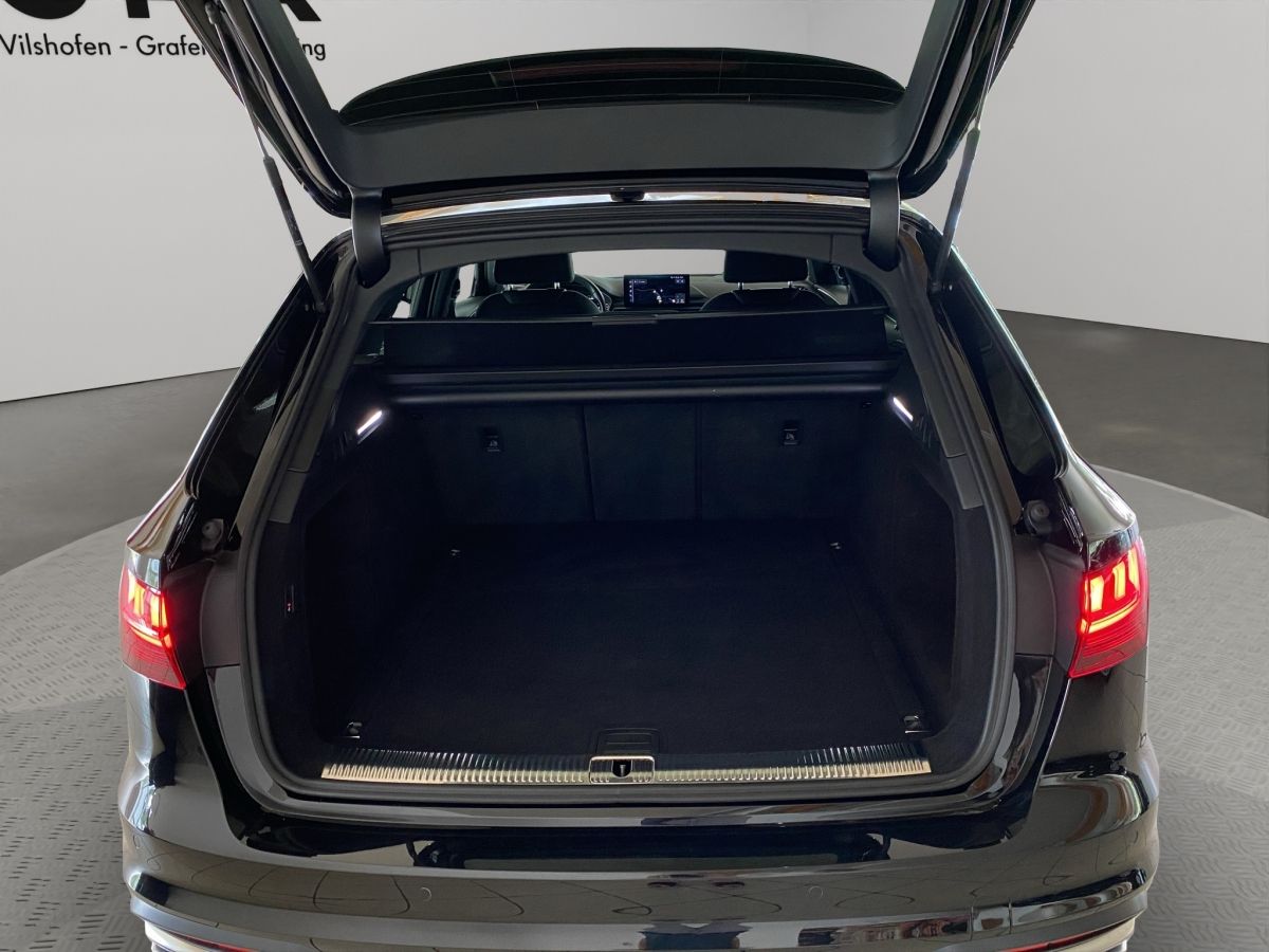 Audi A4 Avant 40 TFSI S tronic - Samsaru's Car Outlet