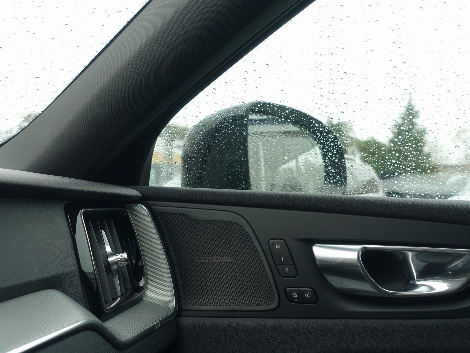 Volvo XC60 Recharge T8 AWD Plus Dark/Pano/CAM/AHK