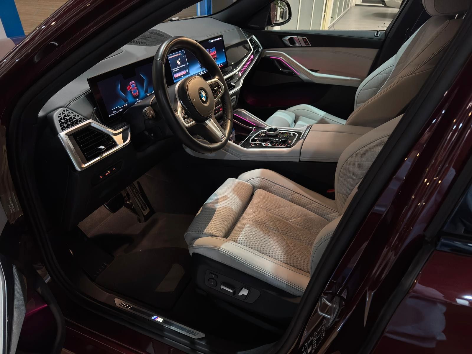 BMW X6 xDrive 40d M Sport Pro 22" Pano AHK ACC+