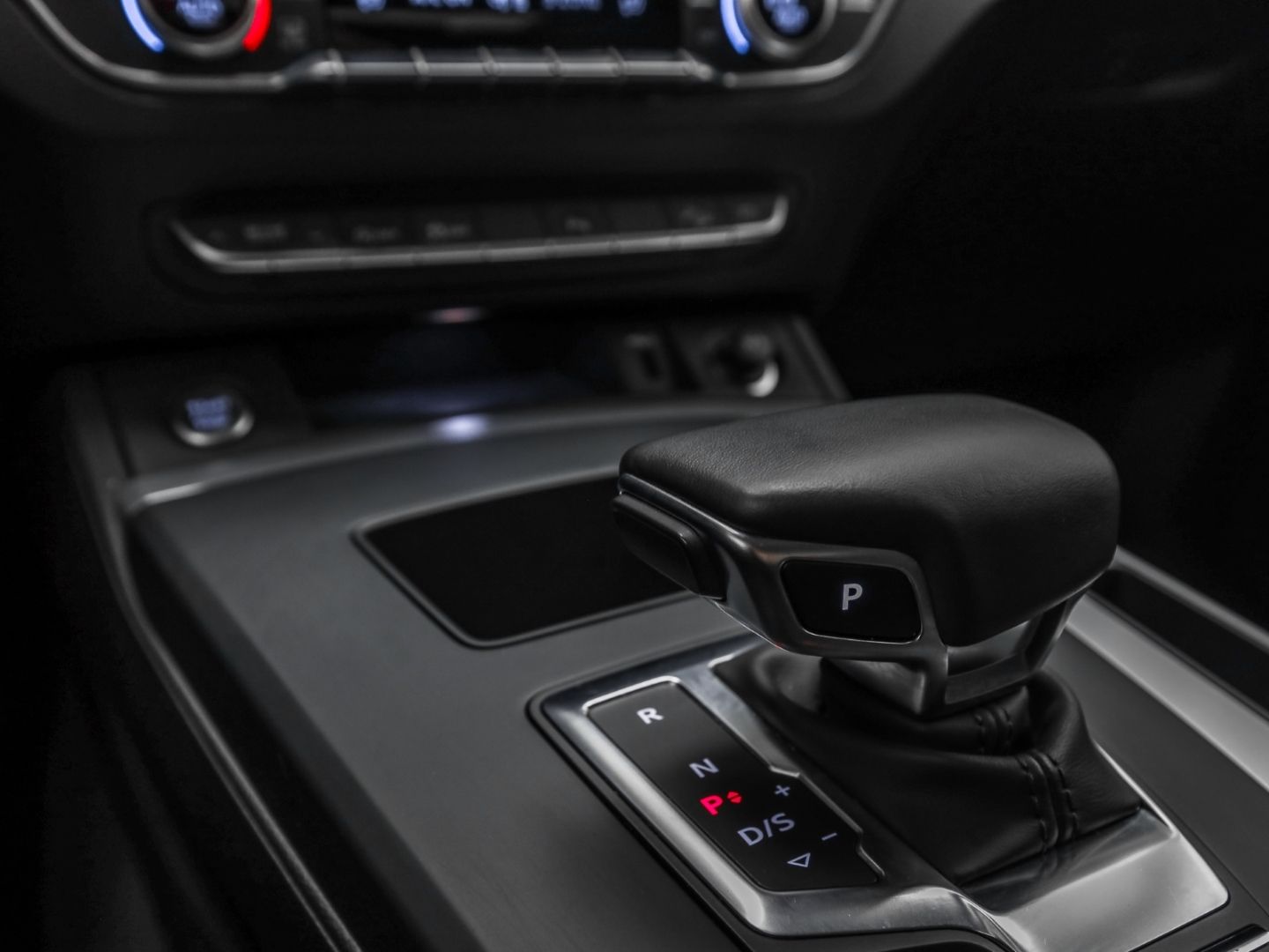 Audi Q5 45 TFSI quattro S line AHK Pano MagneticRide