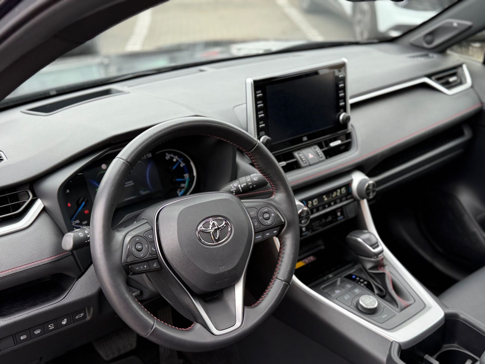 Toyota RAV 4 RAV4 Plug-in Hybrid 4x4 - Samsaru's Car Outlet