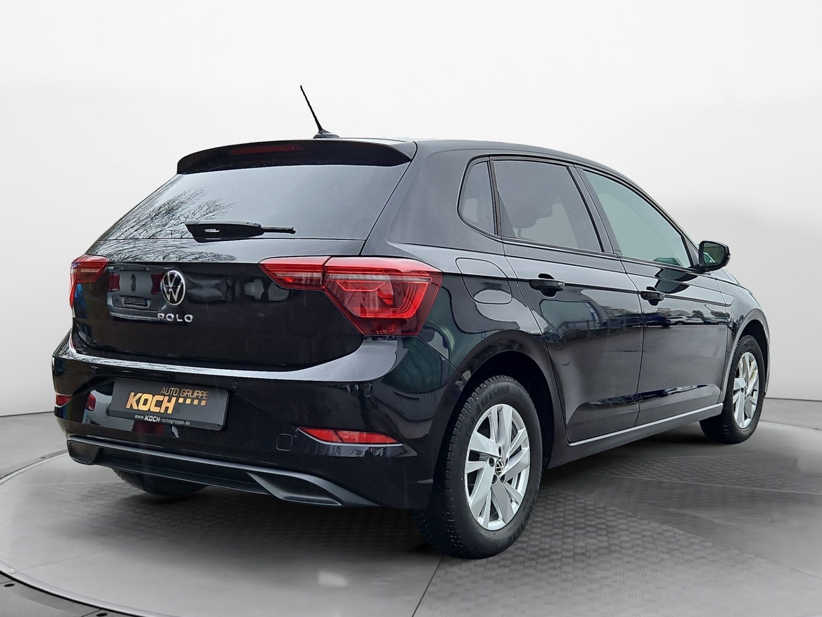 Volkswagen Polo 1.0 TSI Style DSG - Samsaru's Car Outlet