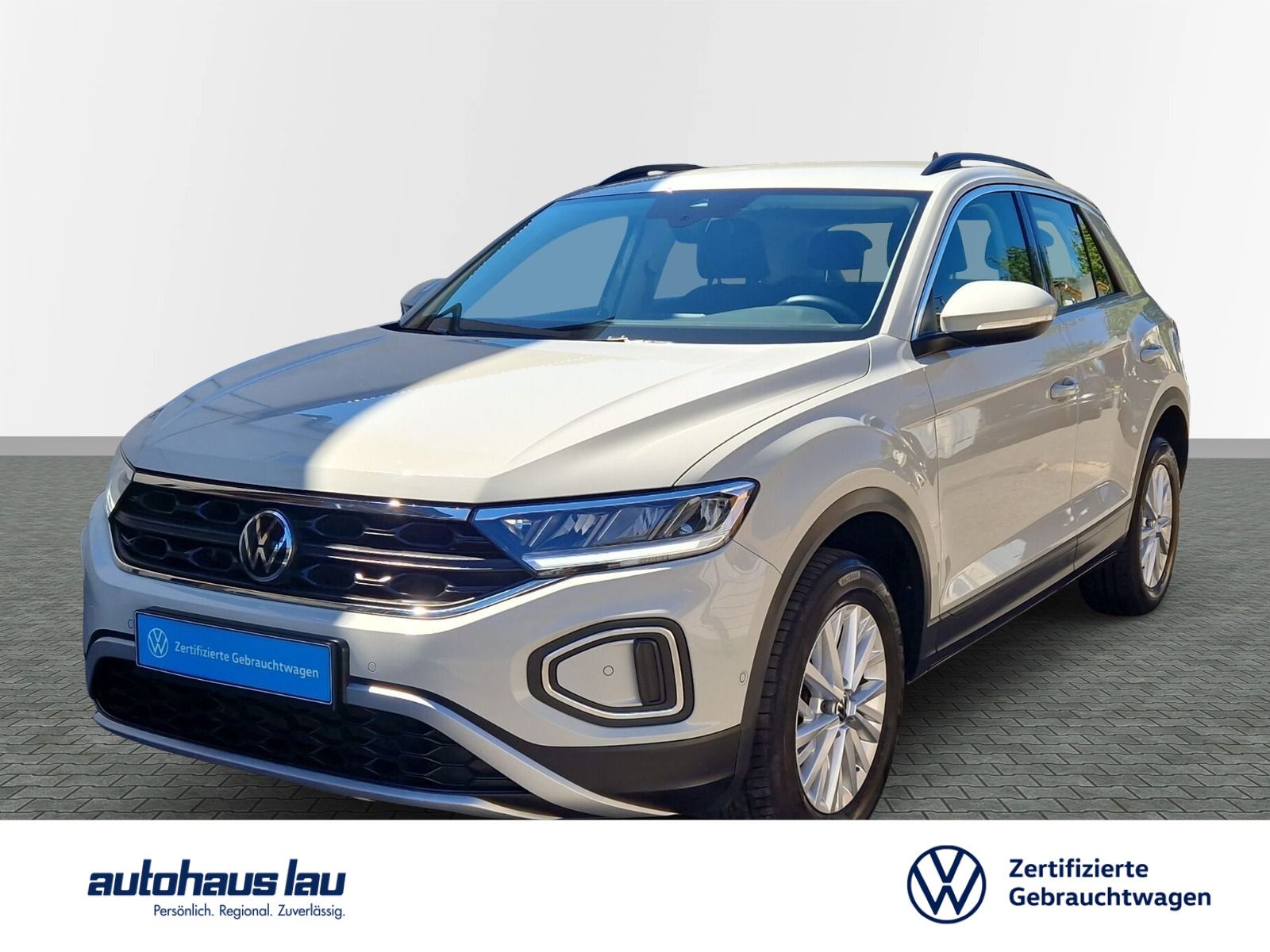 Volkswagen T-Roc Life - Samsaru's Car Outlet