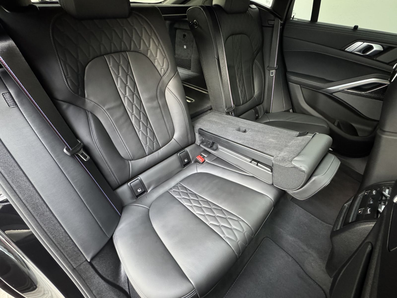 BMW X6 xDr30d M Sport Pro 22'' Sitzlüft. ACC 360°AHK