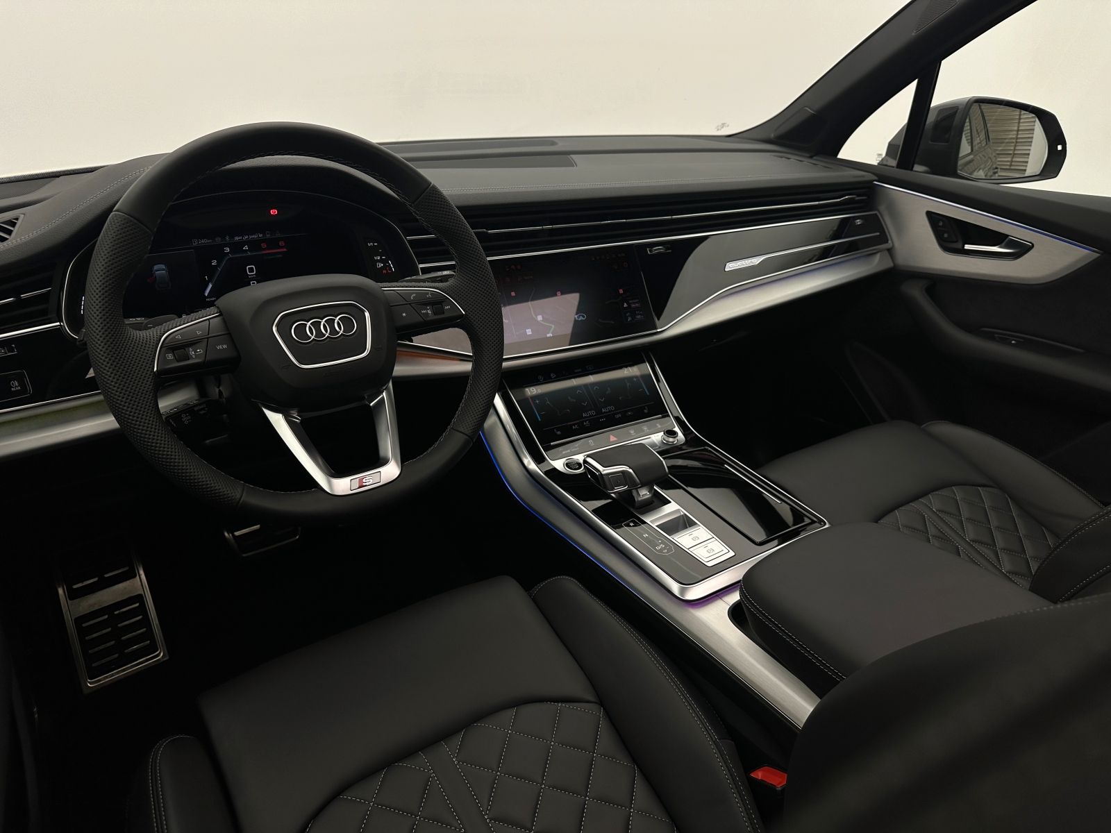 Audi Q7 50 TDI quattro +S-LINE+PANO+B&O+360+RAUTE+AHK