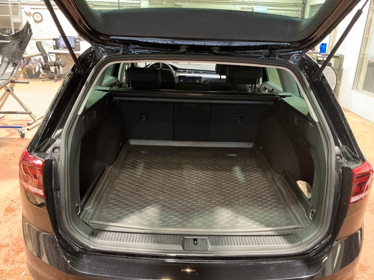 Volkswagen Passat Variant 2.0 TDI 4Motion DSG Business AHK