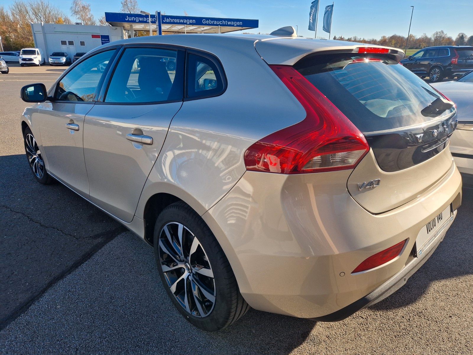 Volvo V40 T2 Momentum