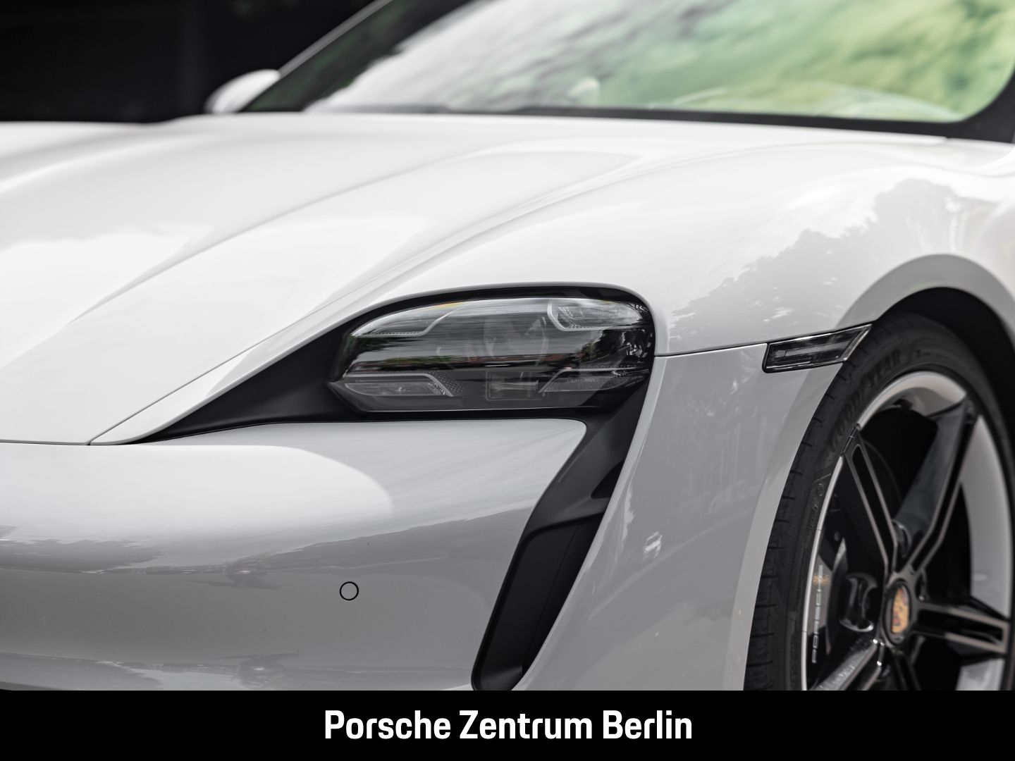 Porsche Taycan Turbo Sport Turismo Burmester Panorama