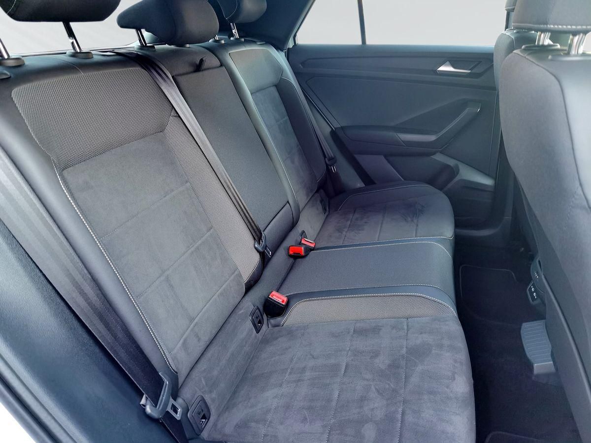 Volkswagen T-Roc 2.0 TSI R-LINE 4MOTION - Samsaru's Car Outlet