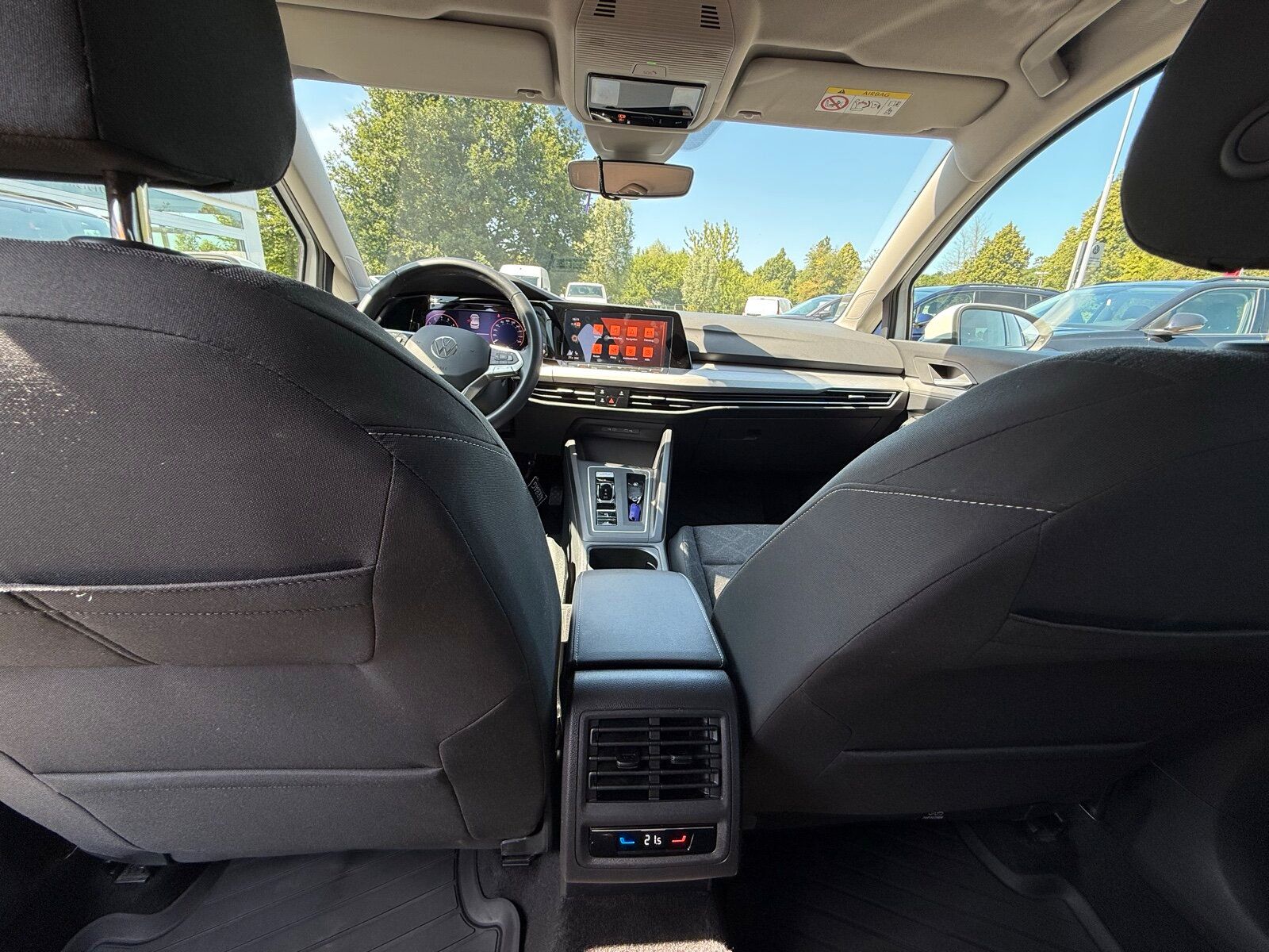 Volkswagen 1.5 eTSI Life - Samsaru's Car Outlet