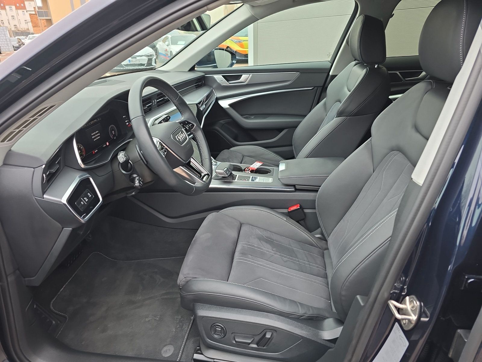 Audi A6 Avant 45 TFSI qu S line - Samsaru's Car Outlet