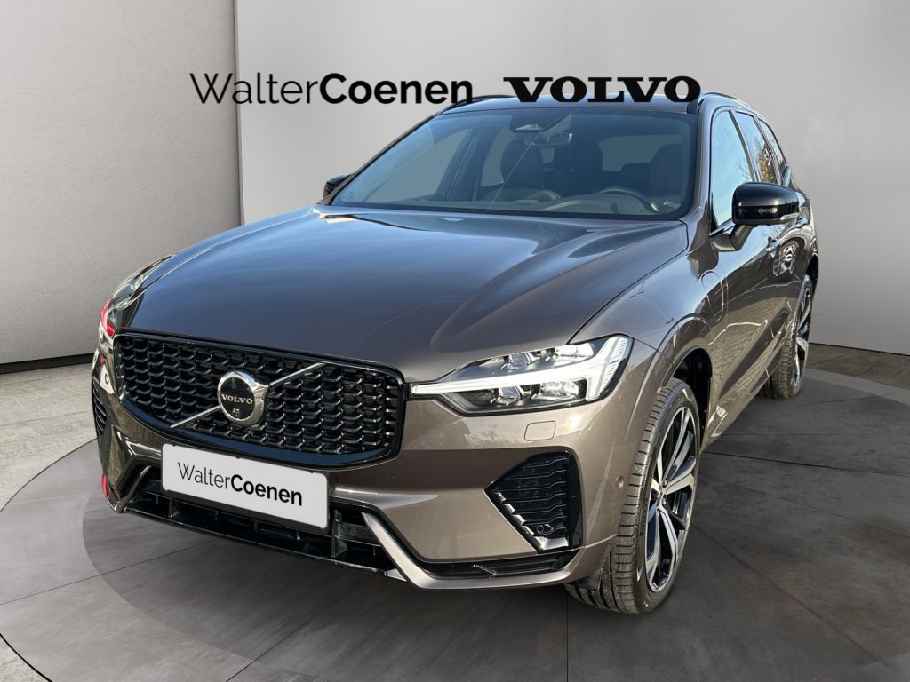 Volvo XC60 T8 AWD Recharge Plus Dark 360° AHK semi ele