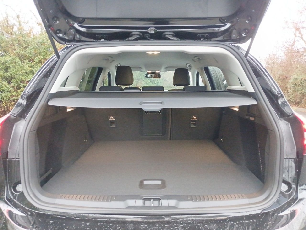 Ford Focus Turnier Titanium X NAVI* RFK* SHZ* KLIMA*