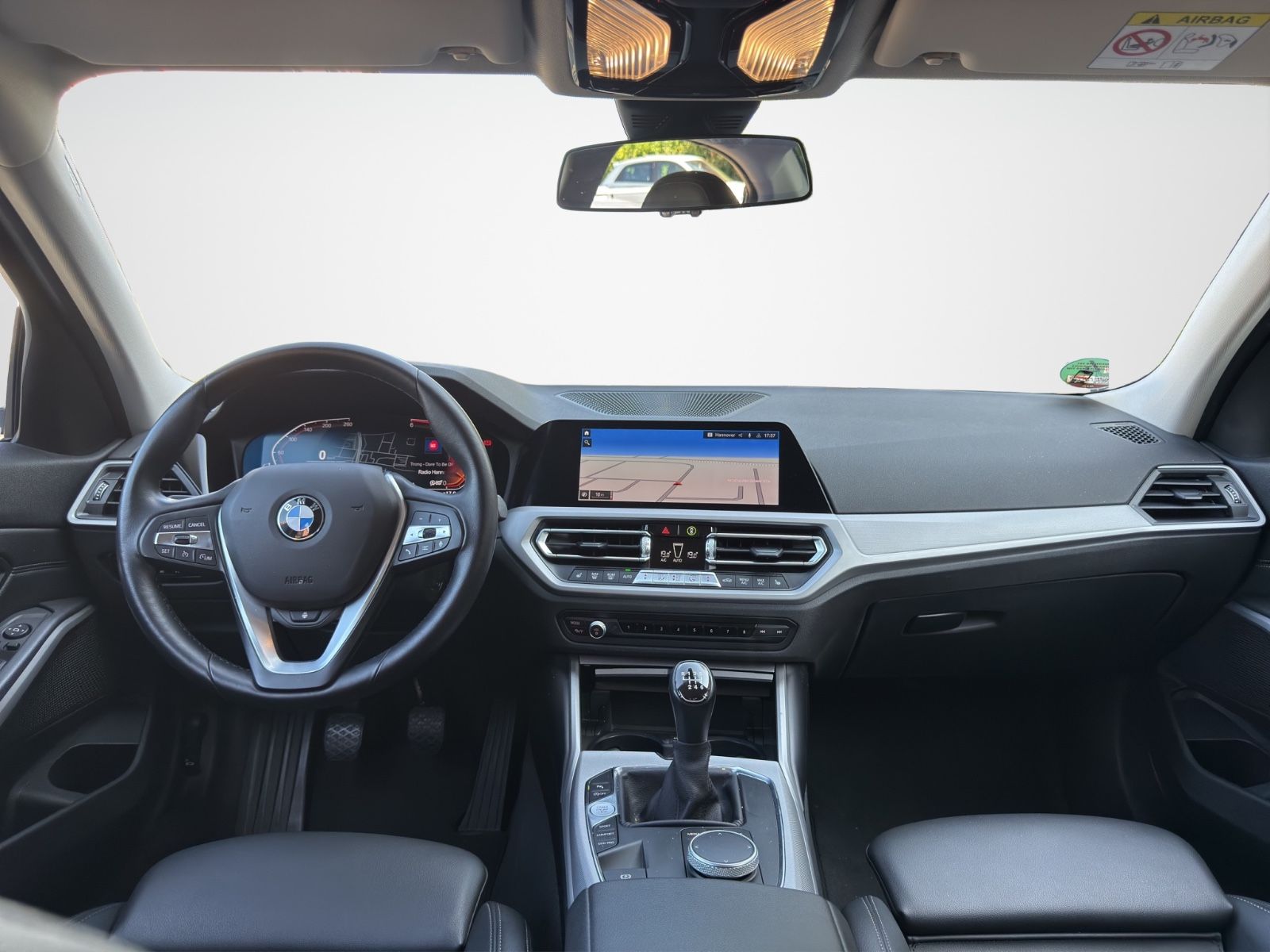 BMW 318 d Advantage - Samsaru's Car Outlet