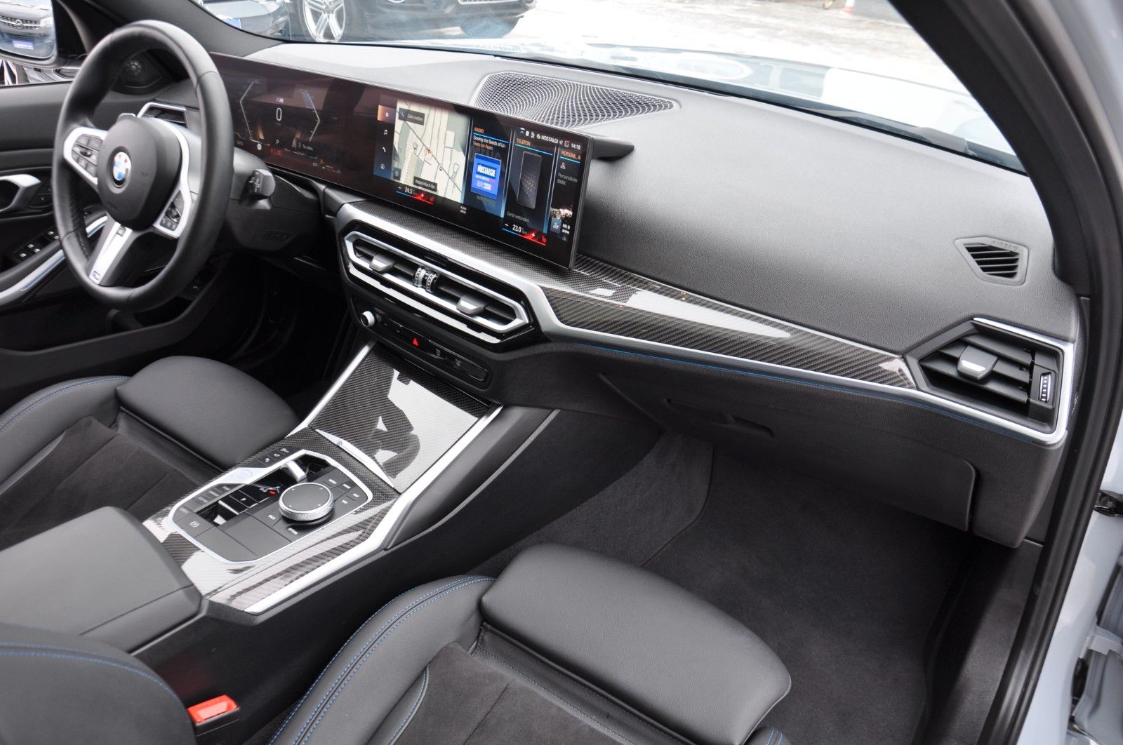 BMW 320 d Touring xDrive M Sport STANDH-PANO-CARBON