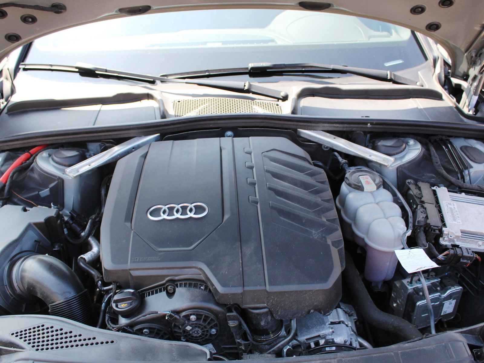 Audi A4 35 TFSI S line - Samsaru's Car Outlet