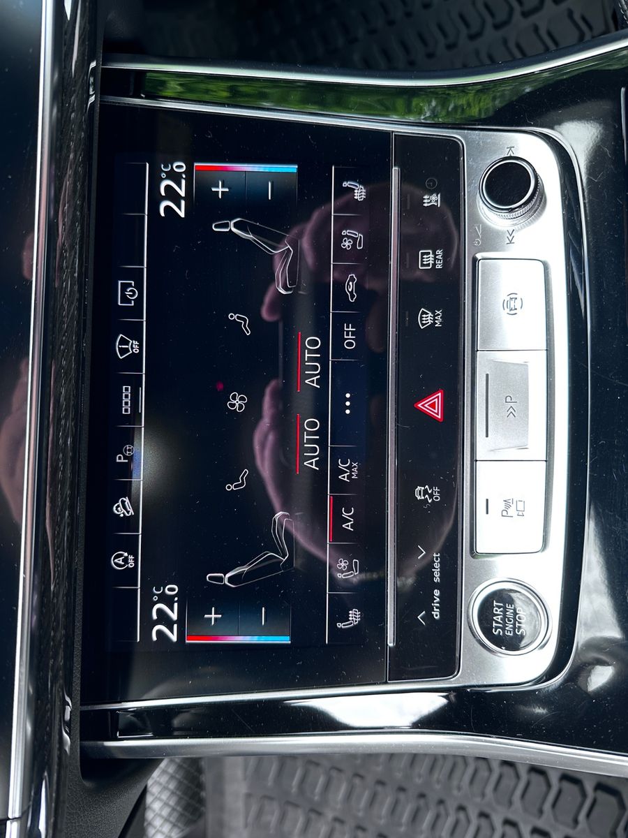 Audi Q8 50 TDI quattro S-Line - Samsaru's Car Outlet