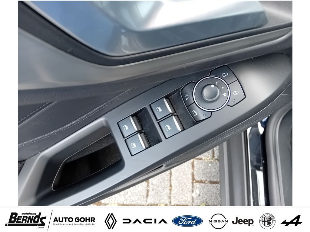 Ford Focus T 1.0 EcoB. Hybr. Aut. TITANIUM Matrix LED