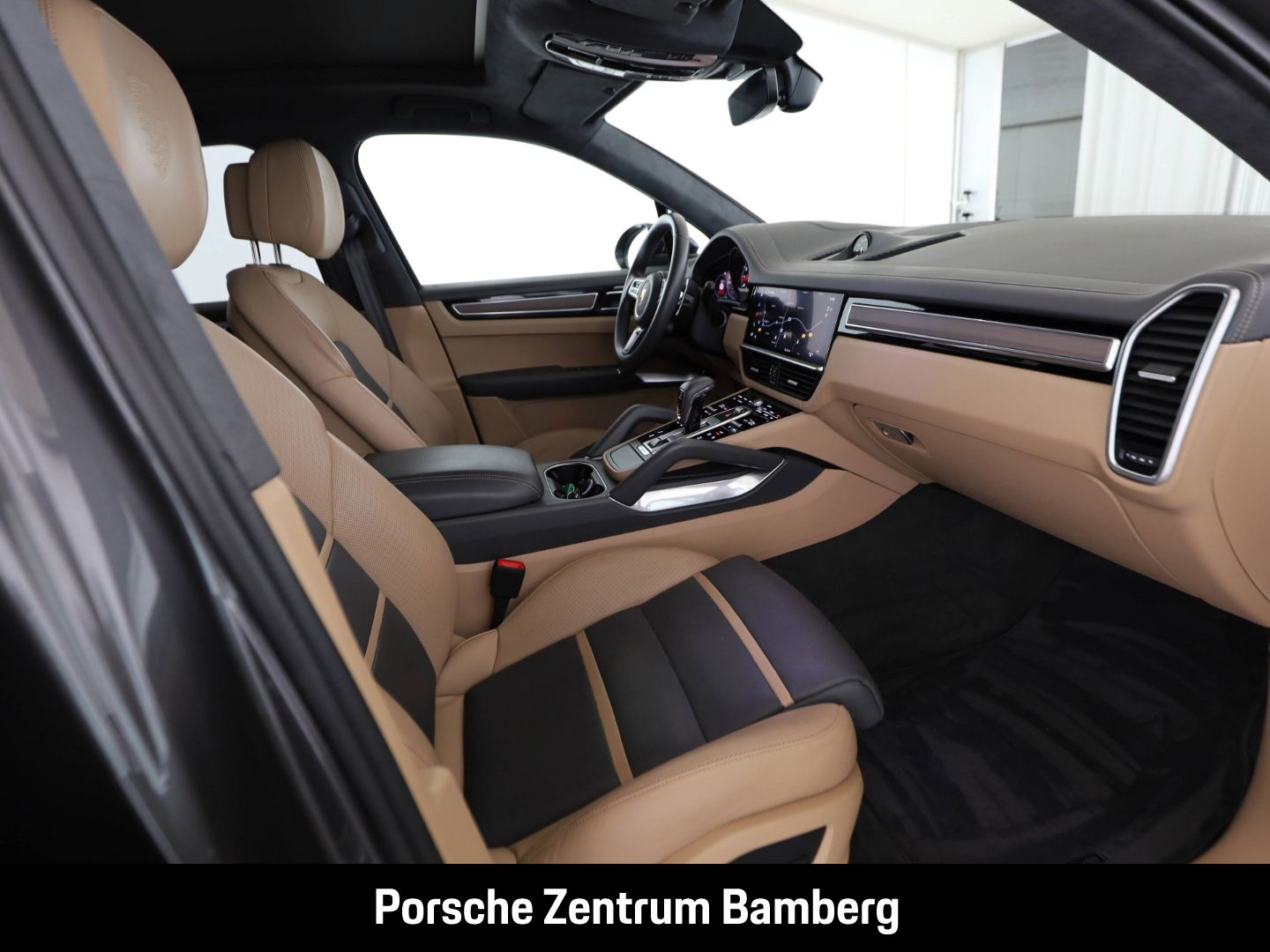 Porsche Cayenne Turbo/ Head-Up/ InnoDrive/ Massage/ Spor