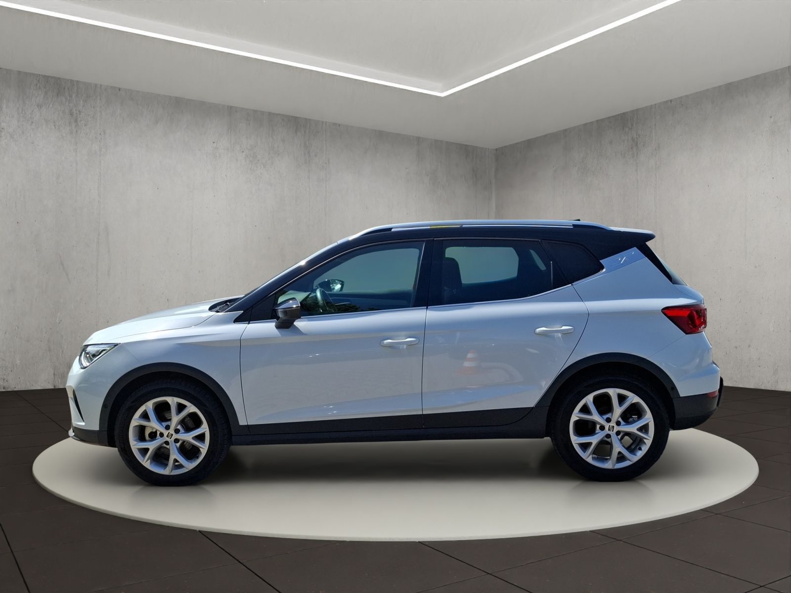 Seat Arona 1.5 TSI FR Sitzheizung, Navi, Ganzjahresre
