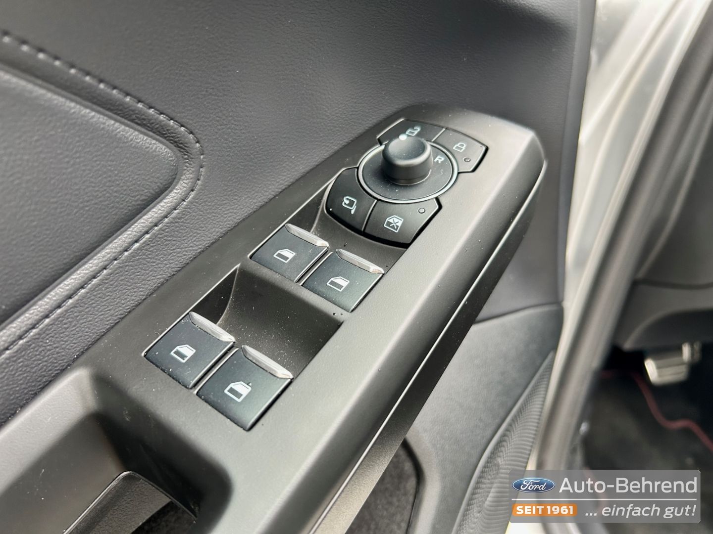 Ford Focus Turnier ST-Line X el.Heckklappen B&O