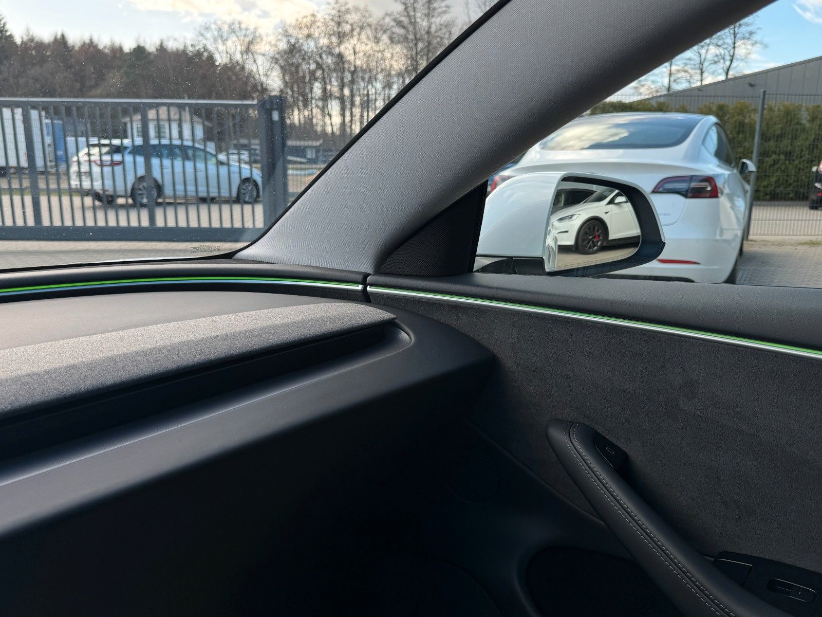 Tesla MODEL 3 HIGHLAND LR AWD | HW4 | TOW PACKAGE |