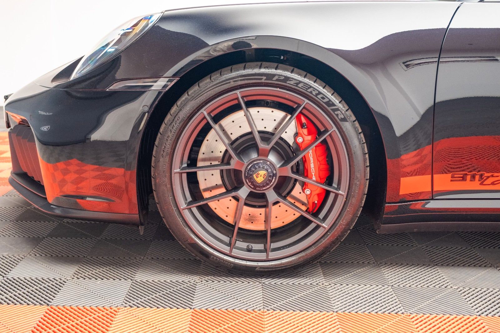 Porsche 911 Targa 4 GTS T-Hybrid