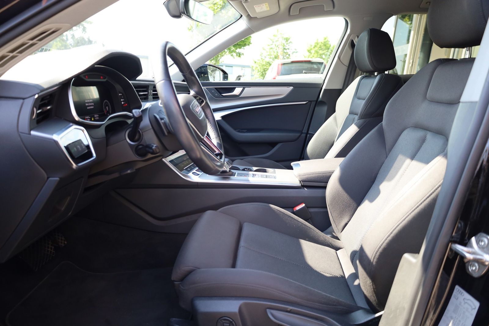 Audi A6 40 Avant sport S-Tronic - Samsaru's Car Outlet