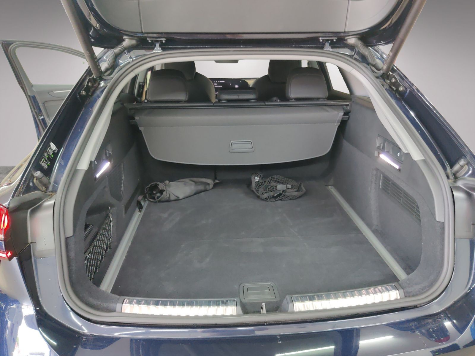 Audi A6 Avant S line TFSI Matrix/360°/Tech+/03.30Gara